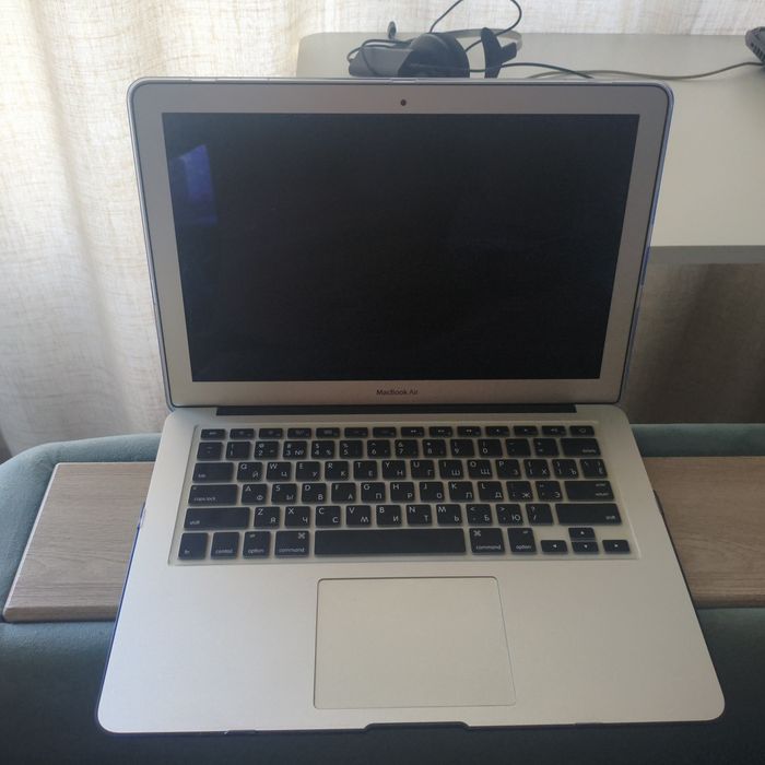 Продам MacBook Air