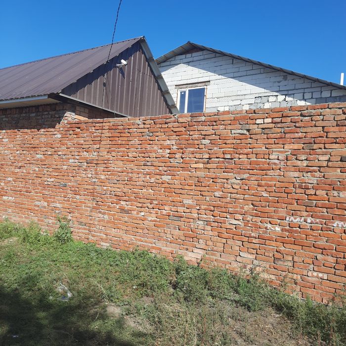 Продам дом в п.Арман