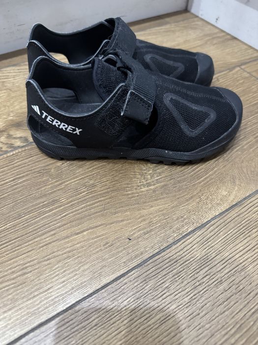 Оригинални детски сандали adidas terrex