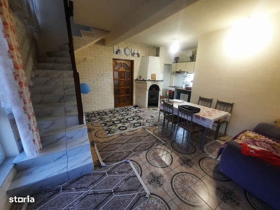 Vand casa cu etaj teren 6,8 Ari Micula jud Satu Mare