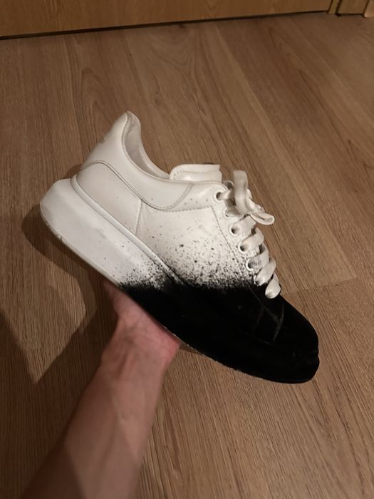 Alexander Mcqueen si sarbu