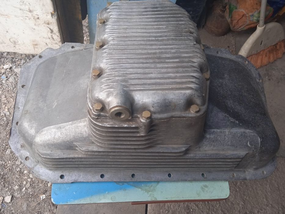 Поддон москвича новый.