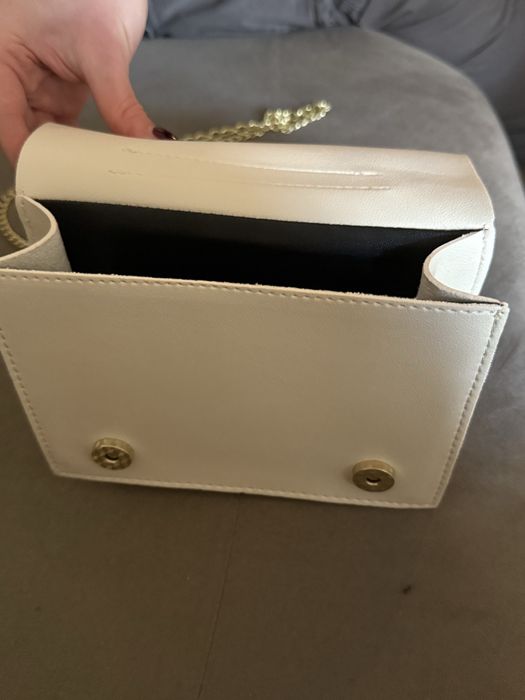 Бутикова дамска чанта