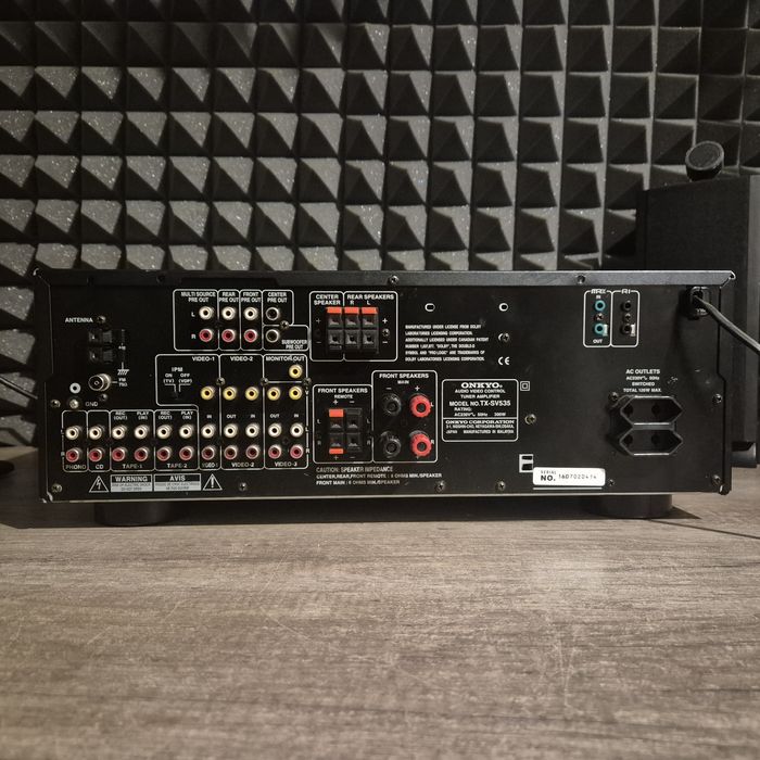 Мощен усилвател / Ресивър Onkyo TX-SV535