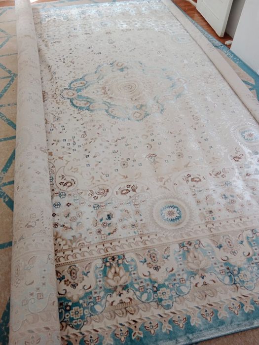 Продам натуральный ковер 6*4 новый