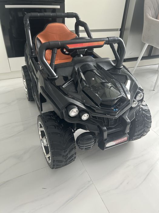 Машинка детская.