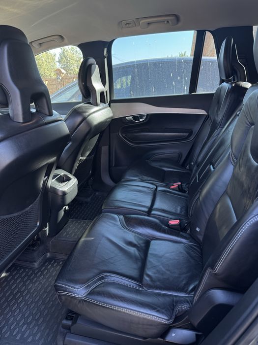 Volvo XC90 5D inscription