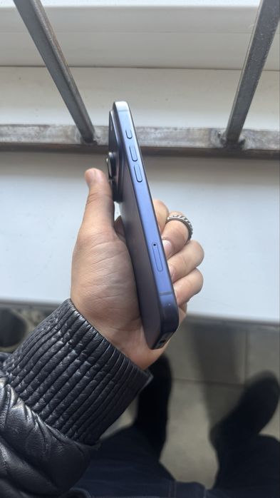 Айфон 17 про 256 99%емкость