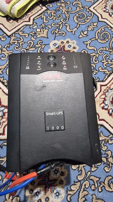 Бесперебойник APC UPS впс