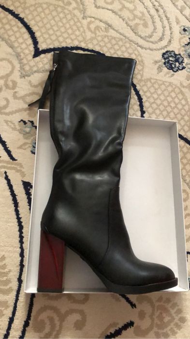 ботинка с каблуком 36 размер