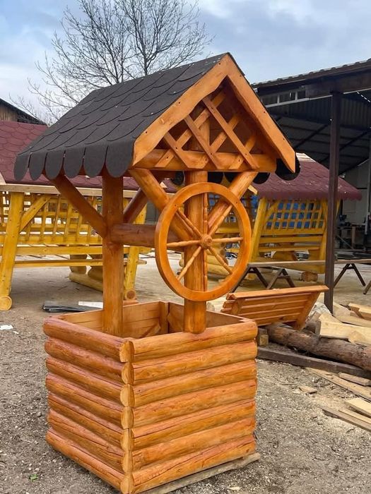 Mobilier rustic din lemn tratat