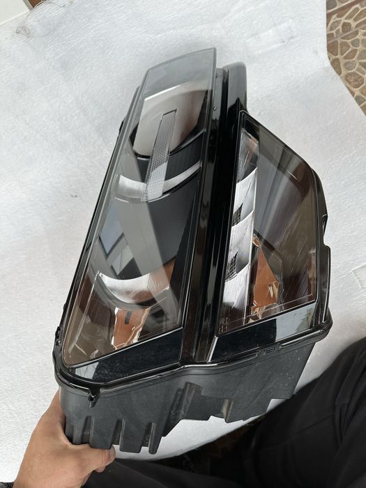Faruri stânga dreapta halogen led skoda karoq.cod:57b941016.a.