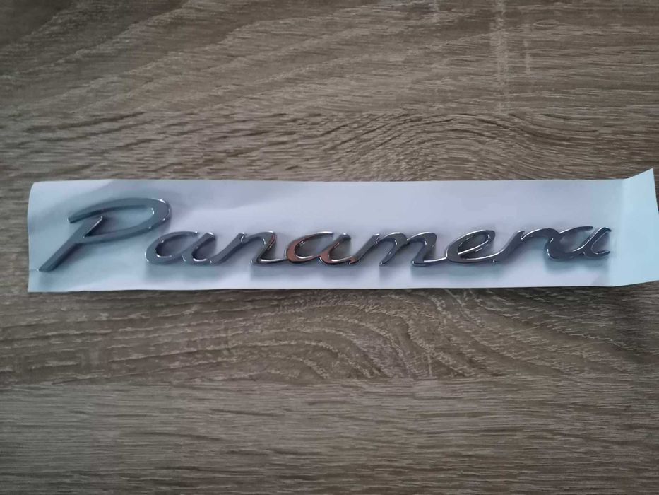 Порше Porsche Panamera сребрист надпис емблема
