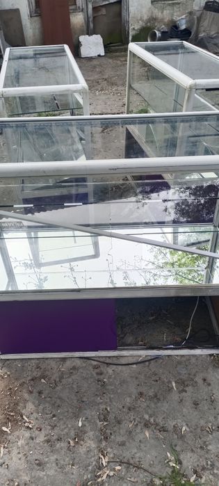 Витрина шкаф для магазина