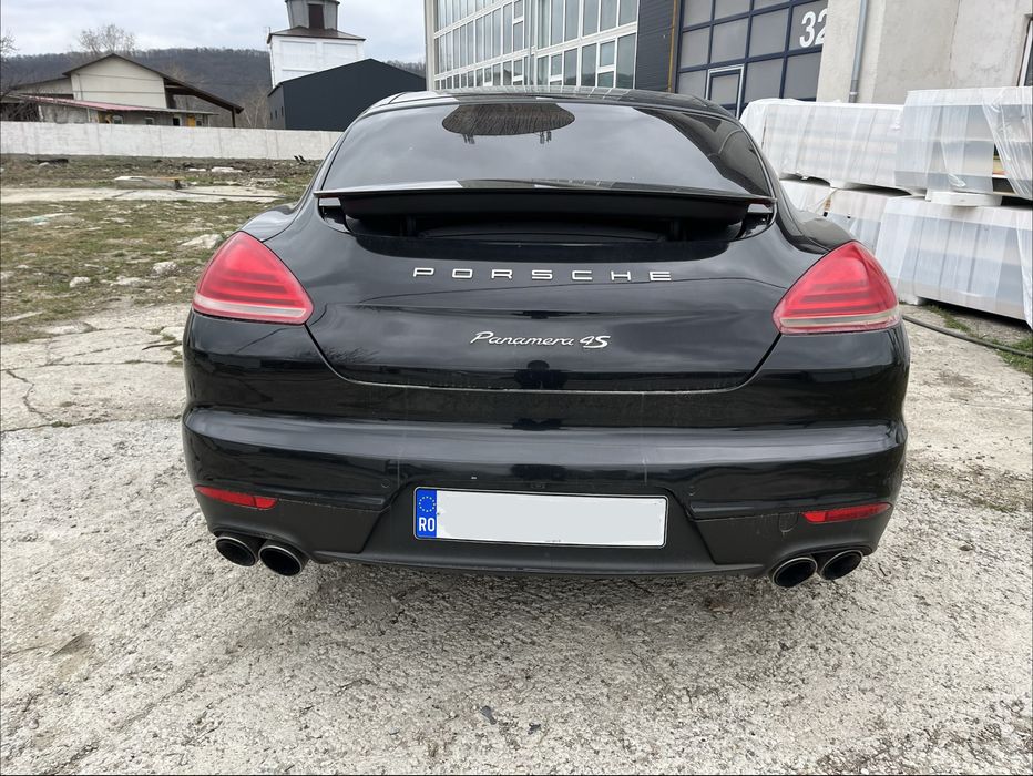 Porsche Panamera 4S
