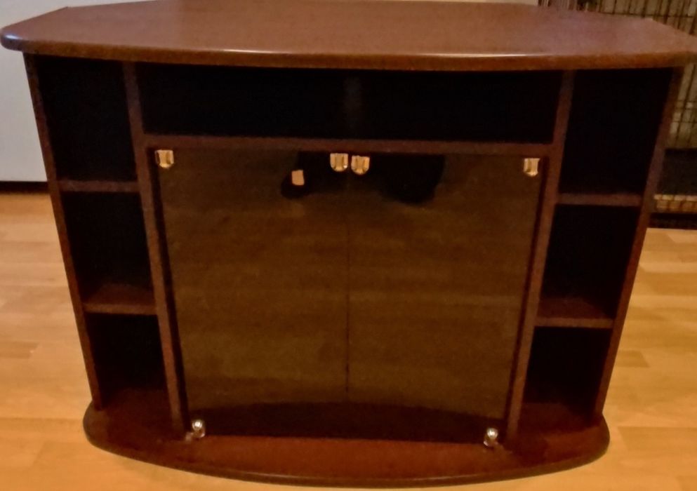 Тумба под телевизор и другую технику.