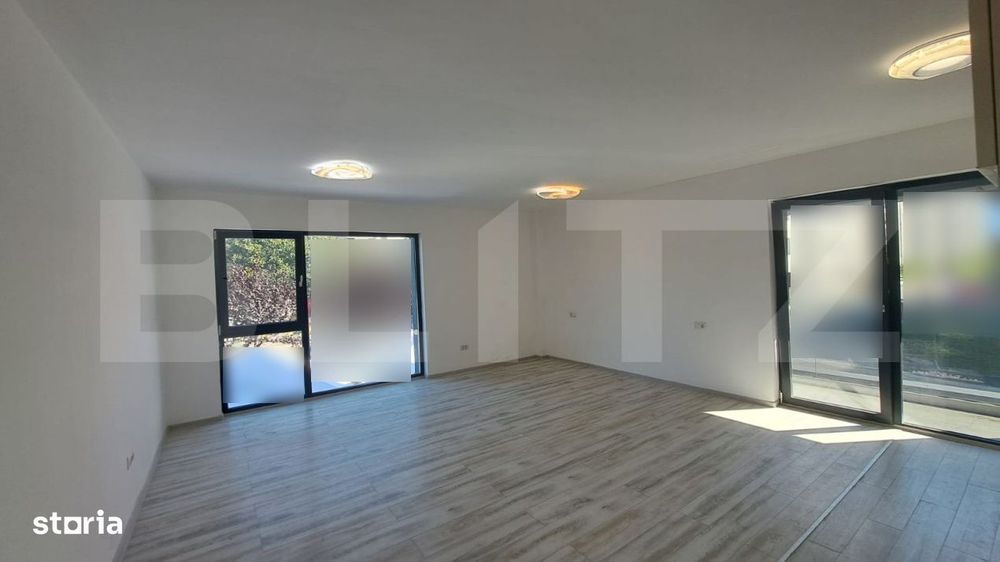 Garsoniera open-space, 43 mp, zona Tractorul