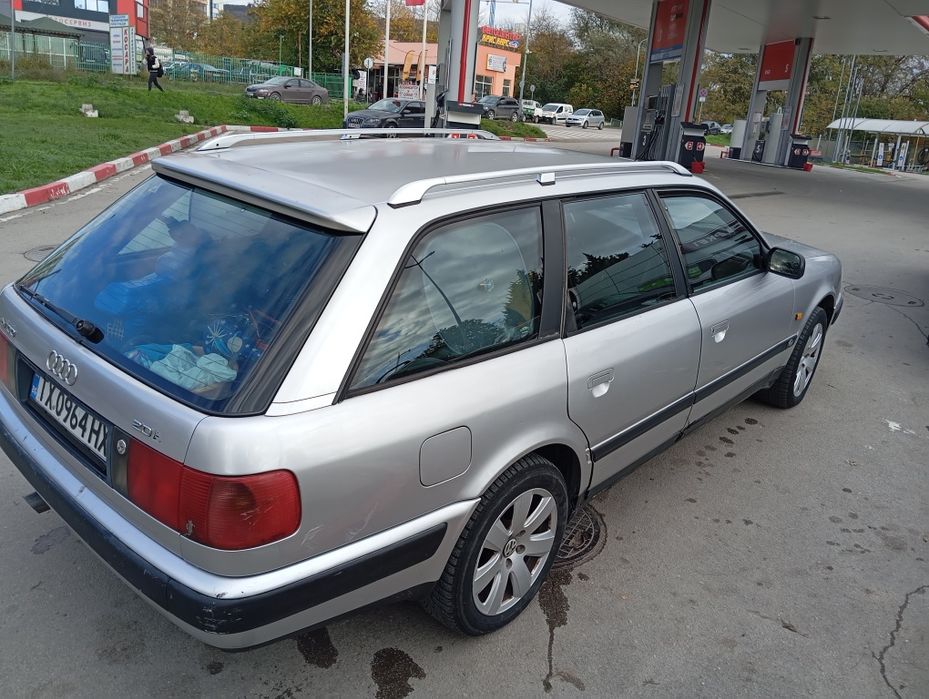 Ауди 100 комби в перфектно състояние 2.0 на газ