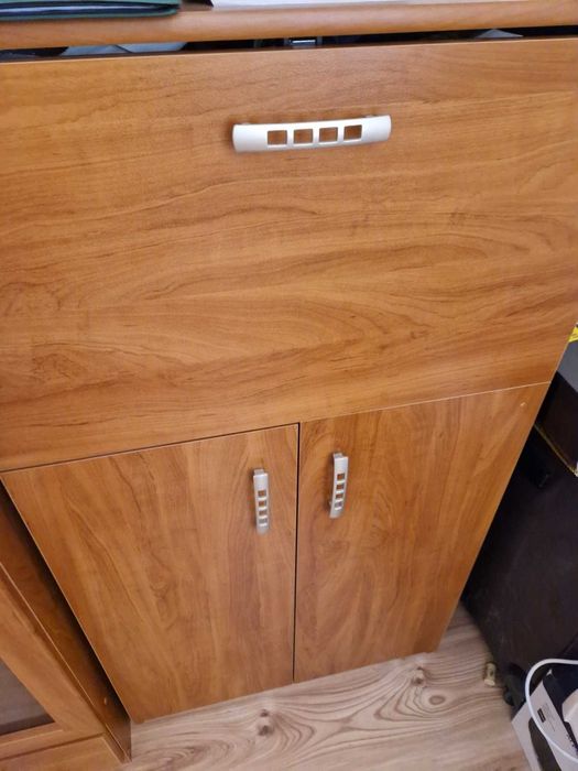 Обзавеждане за хол/трапезария - диван, секция, маса