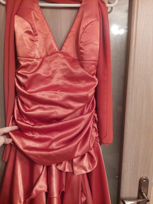 Rochie eleganta in colturi