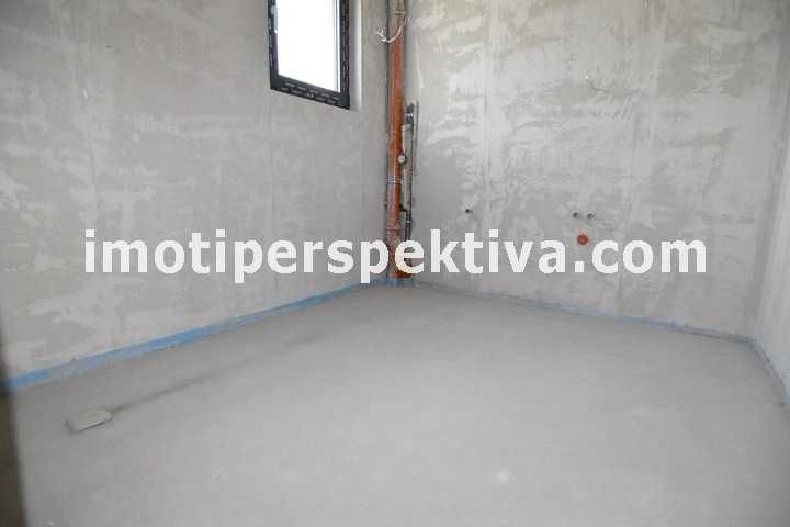 реф.19385 Чисто нова къща с две паркоместа-Коматевско шосе!