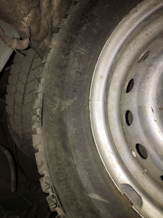 Резина с дисками. Шыпы.