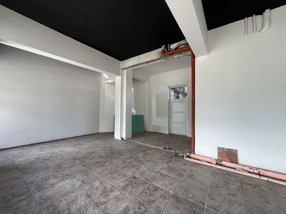 Spatiu Comercial