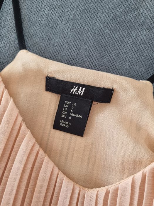 Top plisat, vaporos H&M
