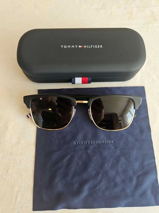 Tommy Hilfiger слънчеви очила