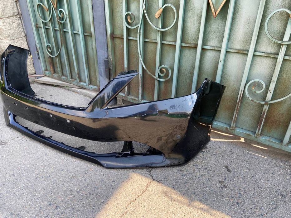 Продам бампер от камри 50