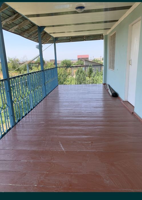 Продаётся Дача 12 соток
3 этажный дом 6 комнат 2 балкона
От Ташкента 4