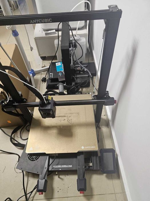 Anycubic Kobra 2 Max – 2 бр. + камера, единият за части/ремонт (Y ос)