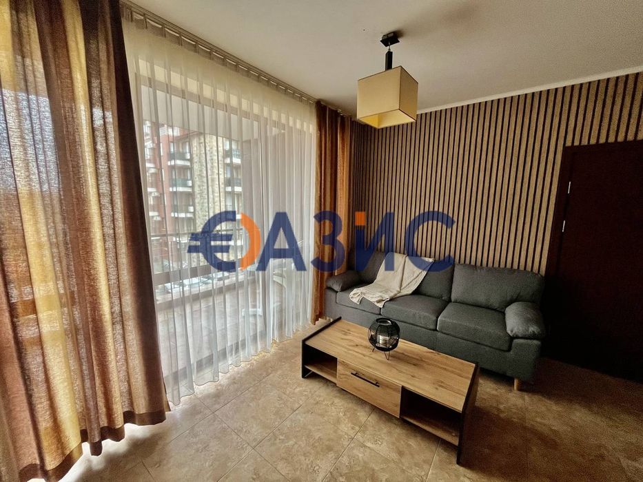 Продава се Тристаен апартамент в с. Равда, Област Бургас - 90 кв.м за 1055 €/кв.м - Снимка #2