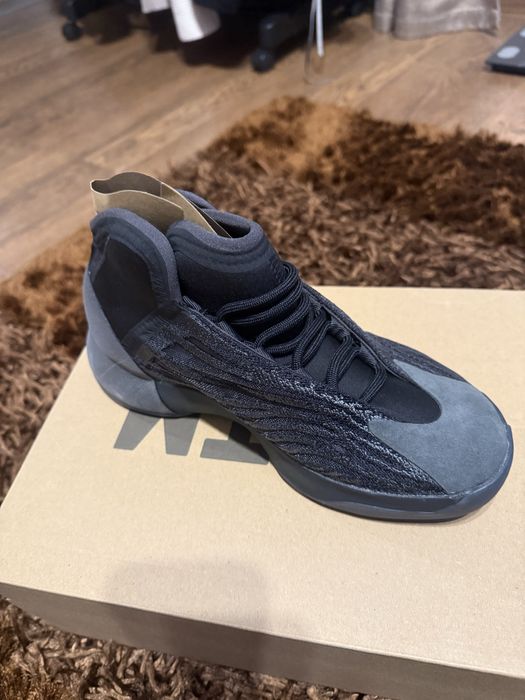 Yezzy  adidas  originali