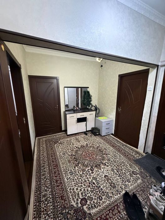 Uy sotiladi ibn sino 2 da