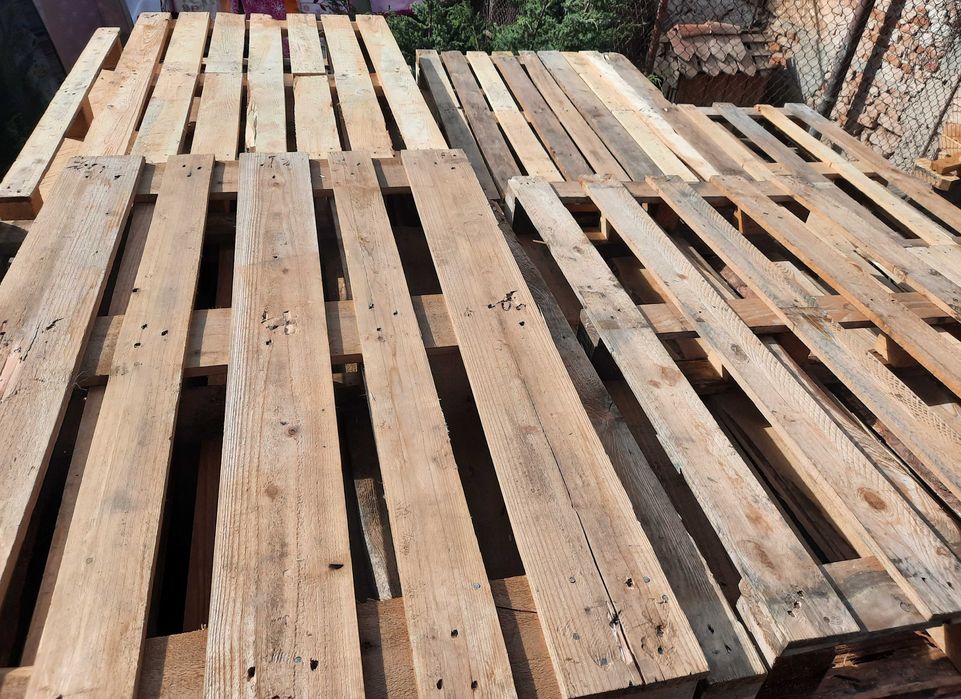 Paletii din  lemn non euro