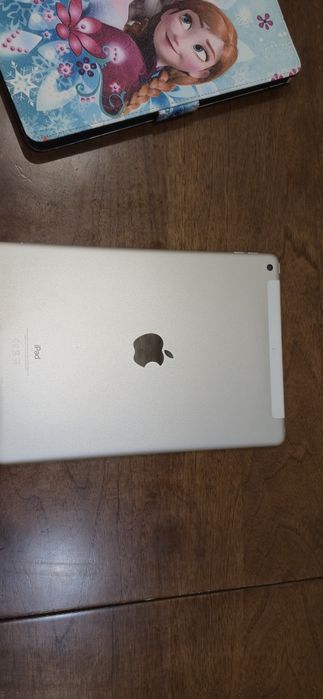Apple IPad 7th Generation Wi-Fi + Cellular 128 Gb