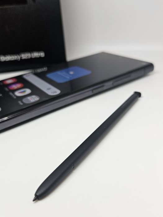 Samsung Galaxy S23 Ultra  5G  256Gb/8Ram Black + Кейсове