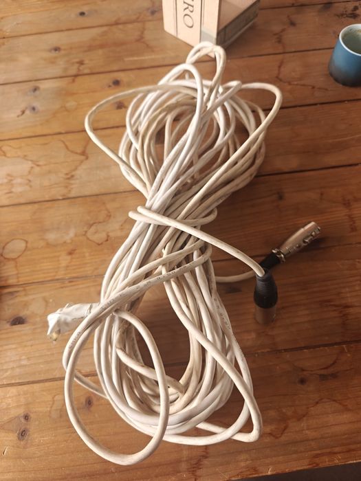 Аудио кабели (2 бр. къси) и 3 бр. дълги