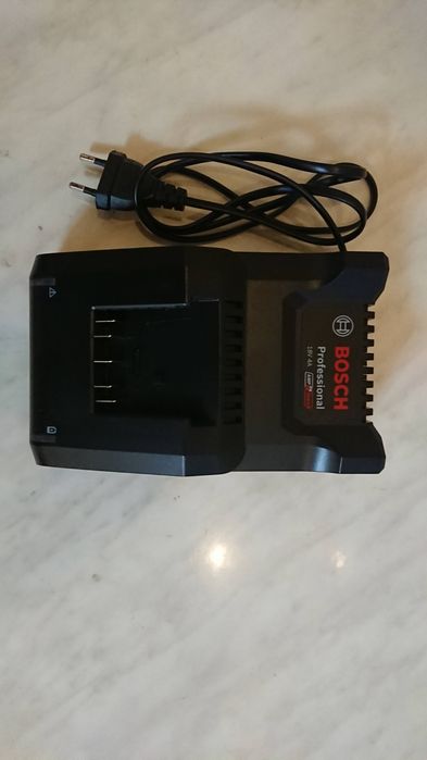 Зарядное устройство Bosch