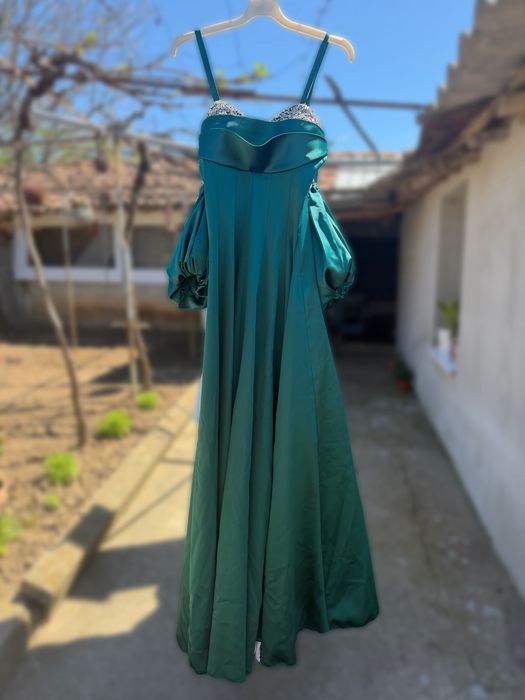 Луксозна официална рокля – тъмнозелена с камъни, размер 42 (нова)