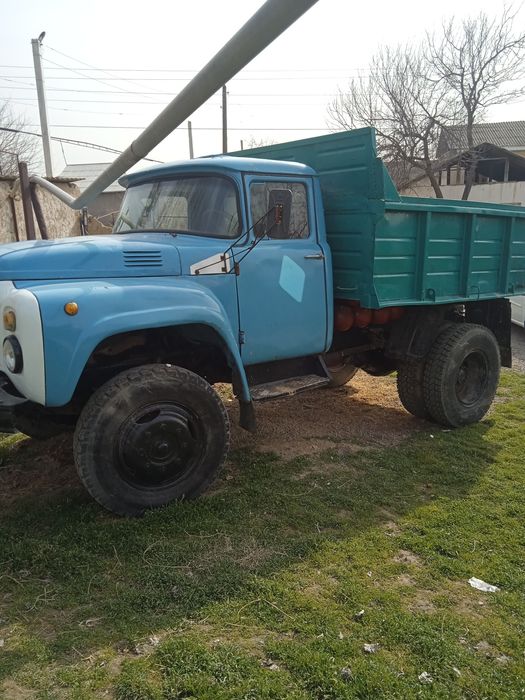 Зил 130 срочно сотилади