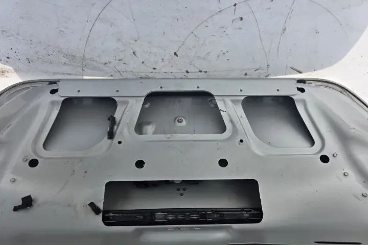 Haion Hayon Capota Portbagaj Mercedes-Benz E-Class