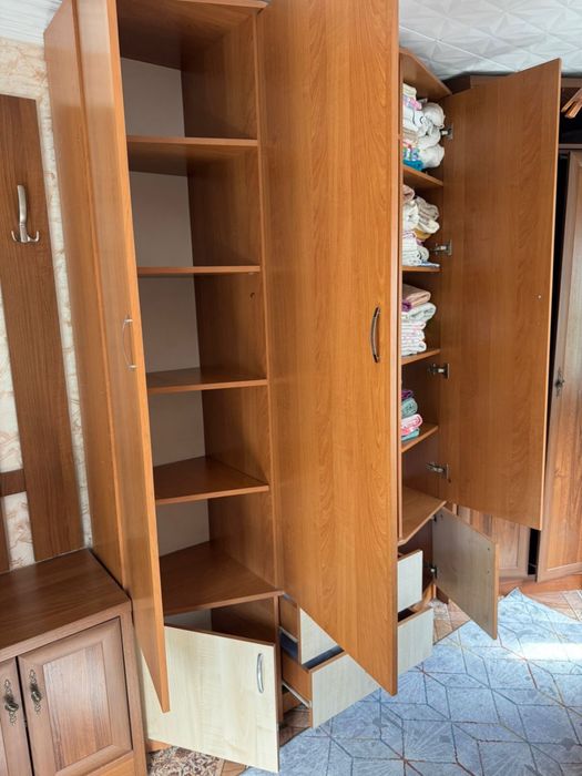 Продам шкаф, шифоньер