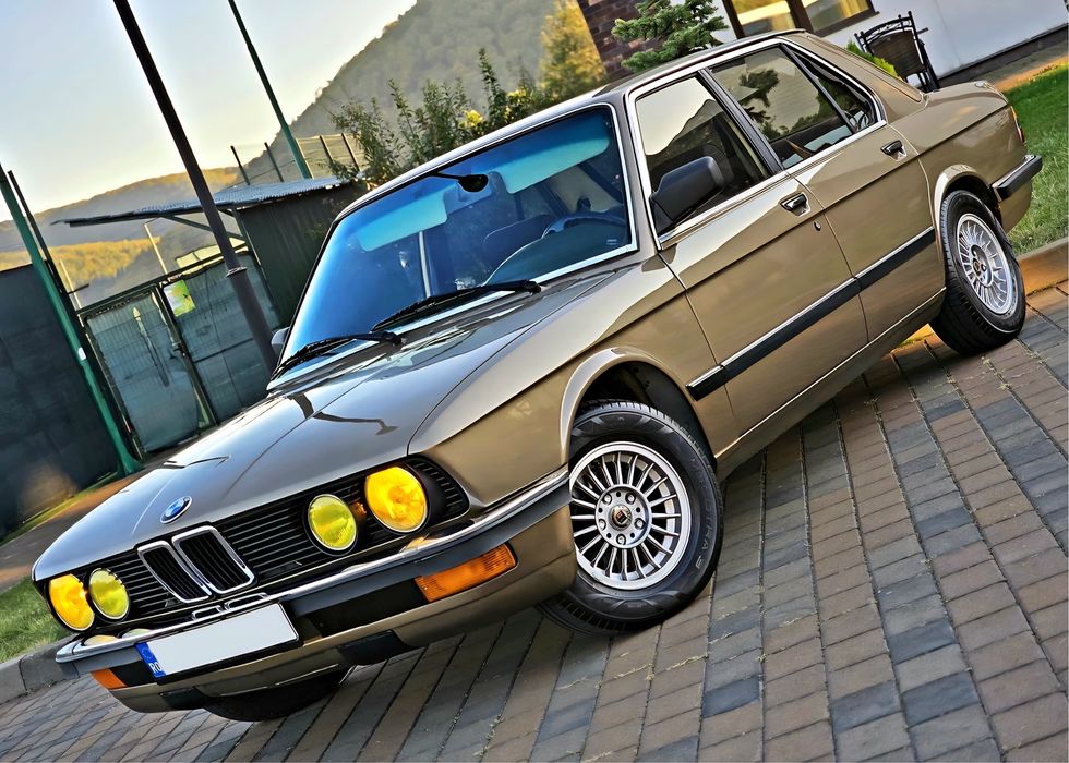BMW Seria 518i - E28 /An 1985 /Restaurat 100% in Germania /De colecție