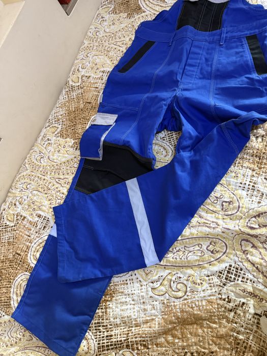 Продается комбинезон ( спецовка ).