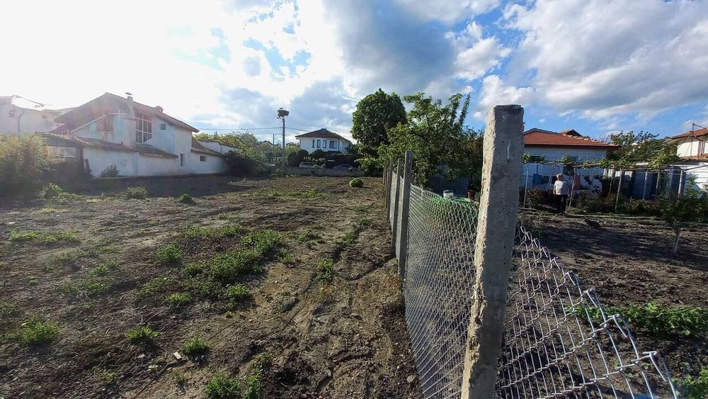 Продава се Парцел в с. Лъка, Област Бургас - 1211 кв.м за 68 €/кв.м - Снимка #1