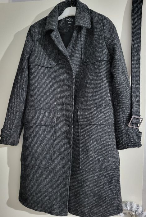 Продается пальто осеннее