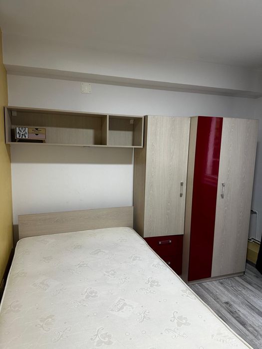 Inchiriez apartament o camera in Complex