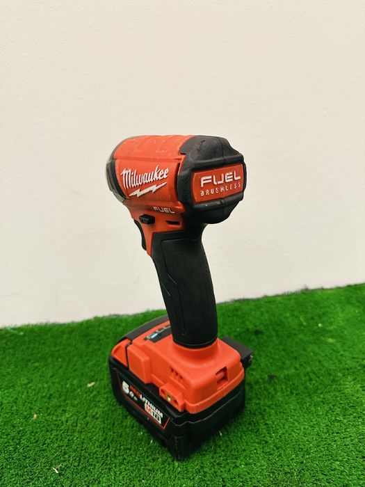 Impact Milwaukee M18FQID